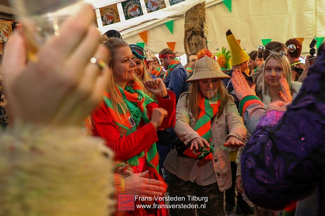 carnaval 2022 tilburg kruikenstad maandagmiddag fransversteden carnaval 2022 tilburg kruikenstad maandagmiddag fransversteden