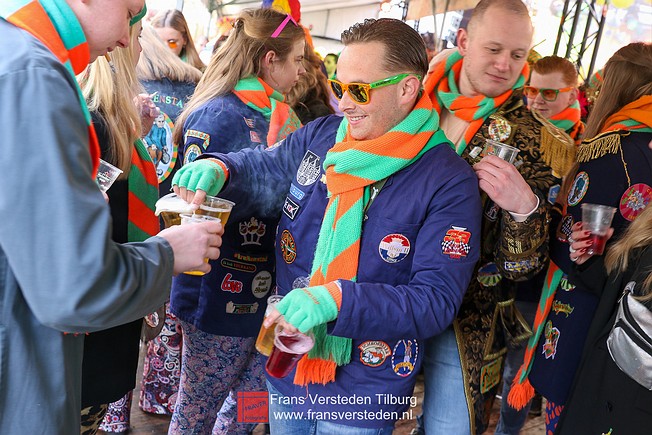 carnaval 2022 tilburg kruikenstad zaterdagmiddag fransversteden carnaval 2022 tilburg kruikenstad zaterdagmiddag fransversteden