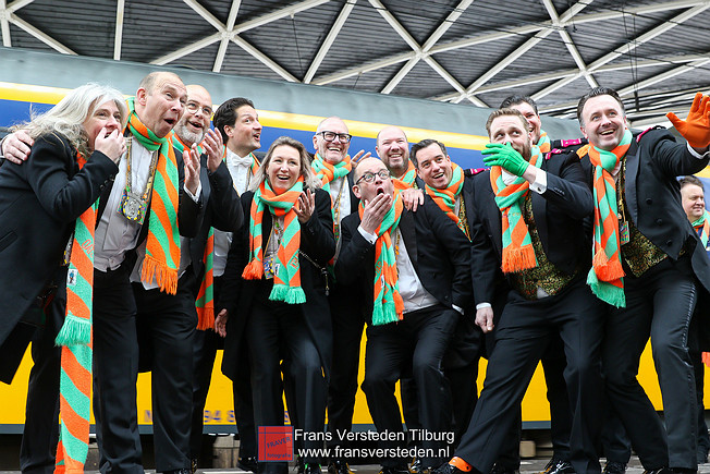 intocht 2023 kruikenstad tilburg - frans versteden intocht 2023 kruikenstad tilburg - frans versteden