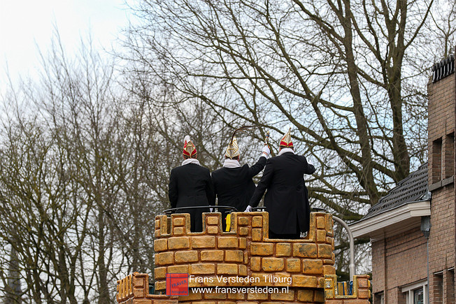 dun opstoet 2023 kruikenstad tilburg - frans versteden dun opstoet 2023 kruikenstad tilburg - frans versteden