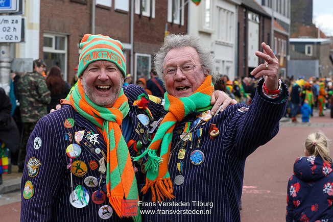 dun opstoet 2023 kruikenstad tilburg - frans versteden dun opstoet 2023 kruikenstad tilburg - frans versteden