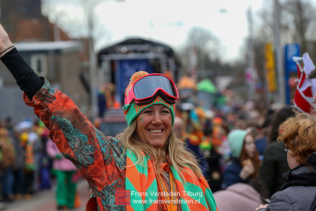 dun opstoet 2023 kruikenstad tilburg - frans versteden dun opstoet 2023 kruikenstad tilburg - frans versteden