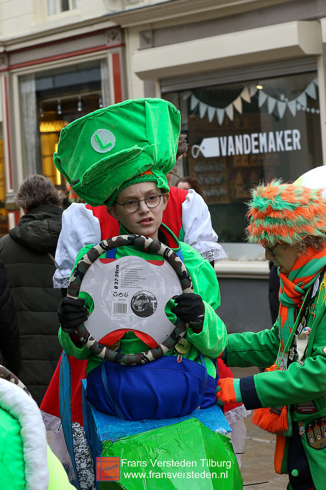 kènderstoet 2023 kruikenstad tilburg - frans versteden kÃ¨nderstoet 2023 kruikenstad tilburg - frans versteden