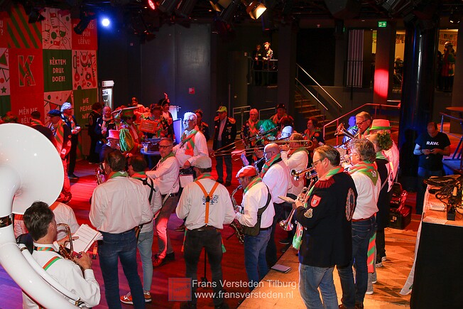 20250228 krasse kruiken karnaval kruikenstad tilburg - frans versteden fotograaf FRVE1818