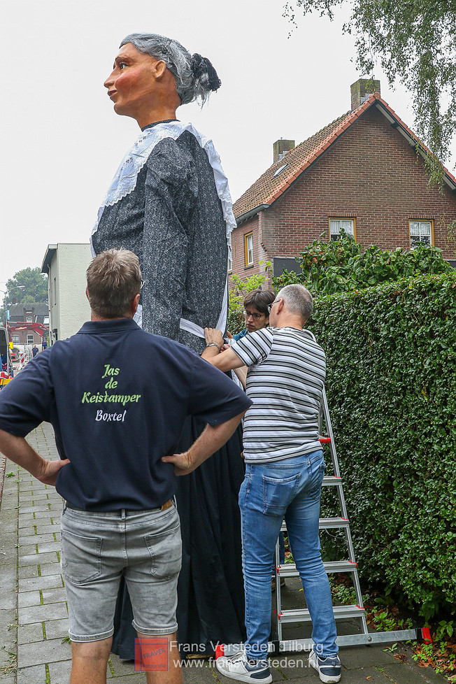 2e internationale reuzenoptocht goirle - frans versteden 2e internationale reuzenoptocht goirle 17 september 2023 - frans versteden