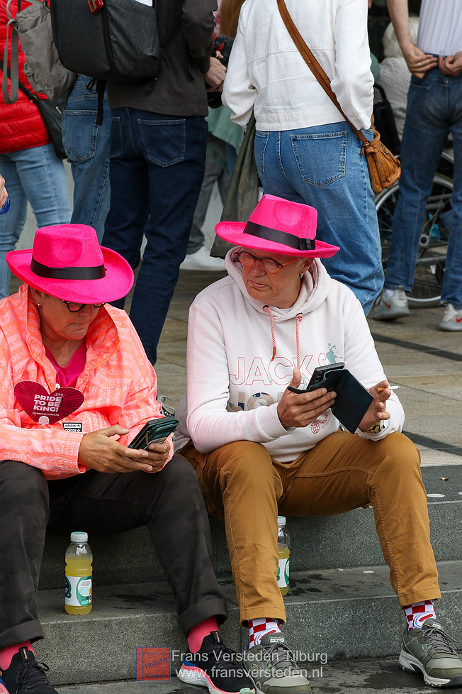 roze maandag tilburgse kermis 2023 - frans versteden roze maandag tilburgse kermis 2023 - frans versteden