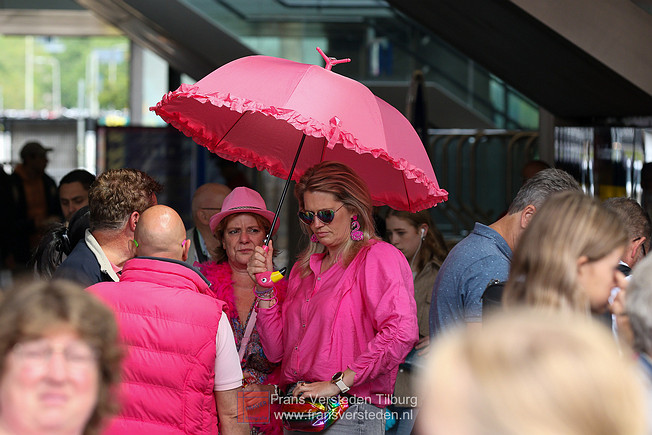 roze maandag tilburgse kermis 2023 - frans versteden roze maandag tilburgse kermis 2023 - frans versteden