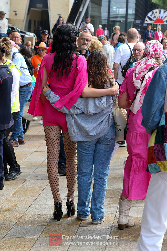 roze maandag tilburgse kermis 2023 - frans versteden roze maandag tilburgse kermis 2023 - frans versteden