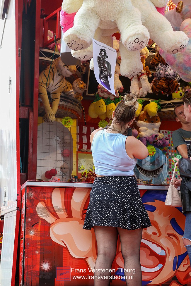 rondje tilburgse kermis maandag 2021 - frans versteden tilburgse kermis 2021 - frans versteden